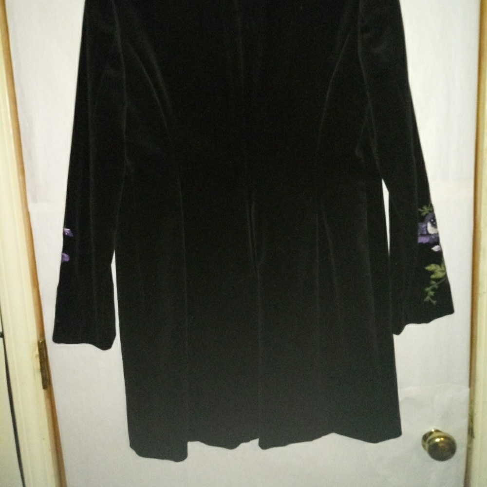 Coat - Picture 3 of 3